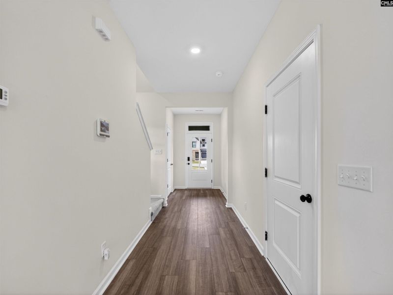 Spacious, unfurnished interior of a new home in Dunbar Village, Cayce (Image 16).