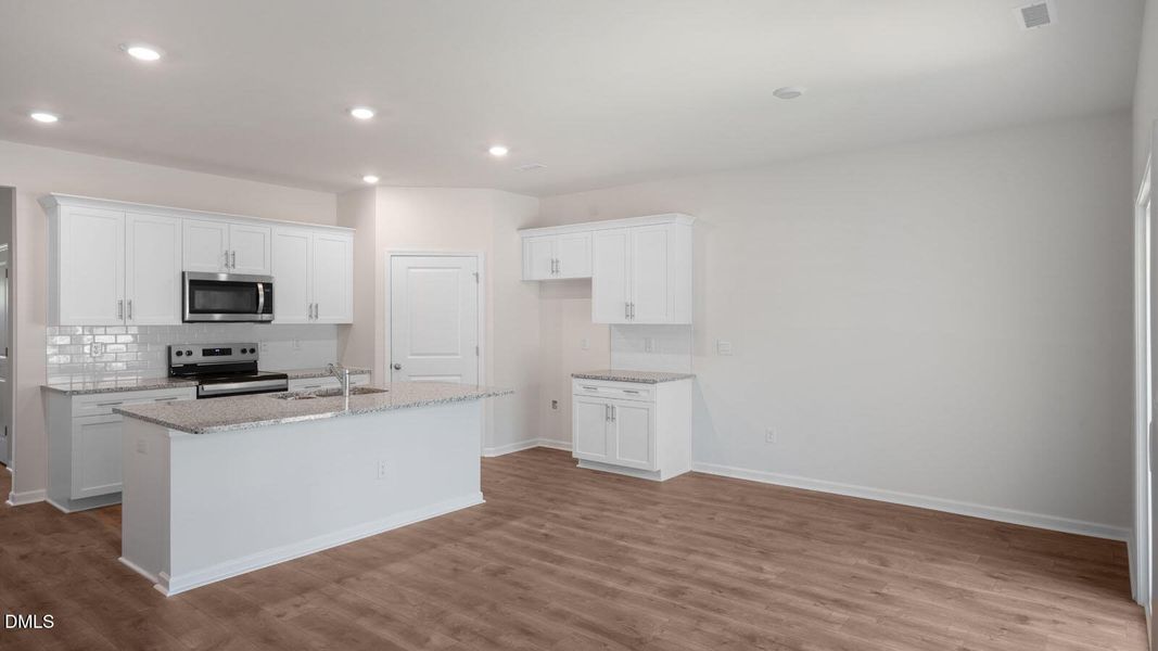 75-tobacco-woods-010