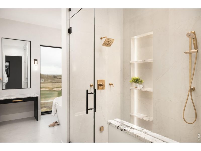 Image 34 of a home in .