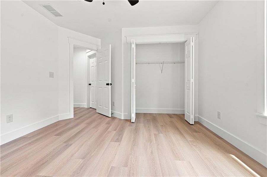 Spacious, unfurnished interior of a new home in , Acworth (Image 13).