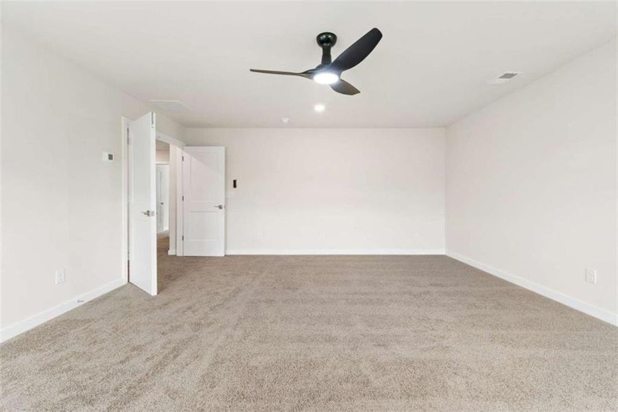 Spacious, unfurnished interior of a new home in Millstone Manor, Conyers (Image 22).