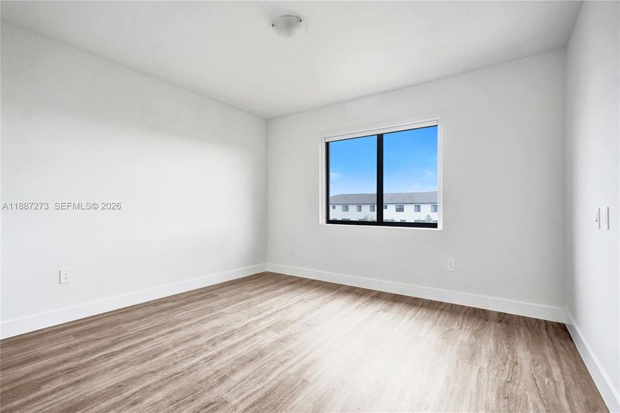 Spacious, unfurnished interior of a new home in , Homestead (Image 33).