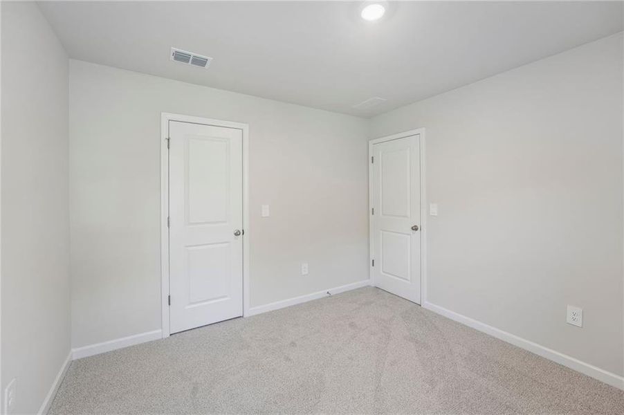 Spacious, unfurnished interior of a new home in Ivey Township, Dallas (Image 42).
