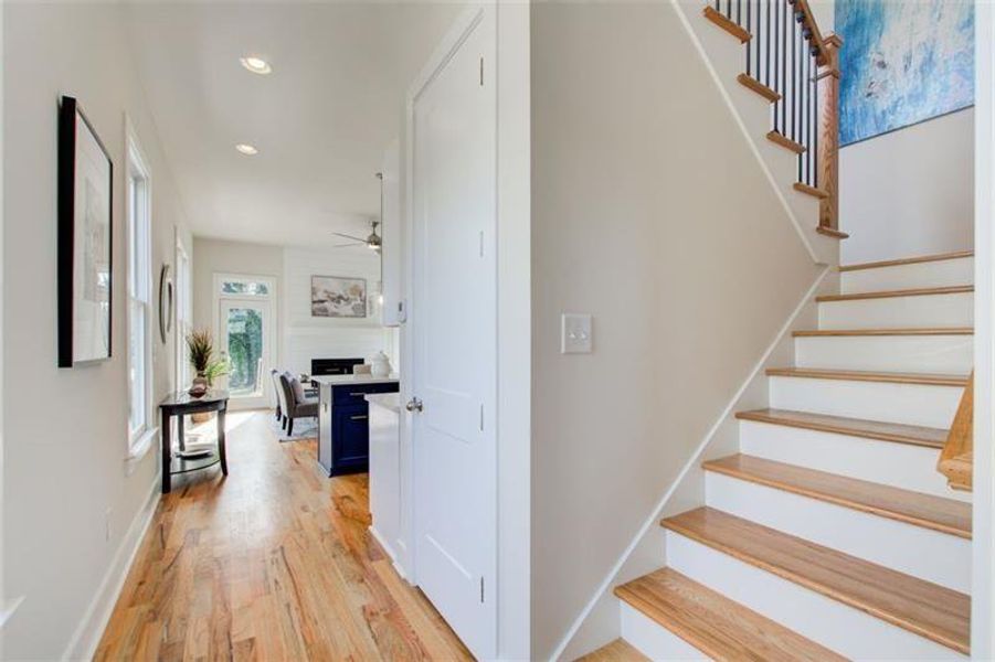 Spacious, unfurnished interior of a new home in , Atlanta (Image 19).