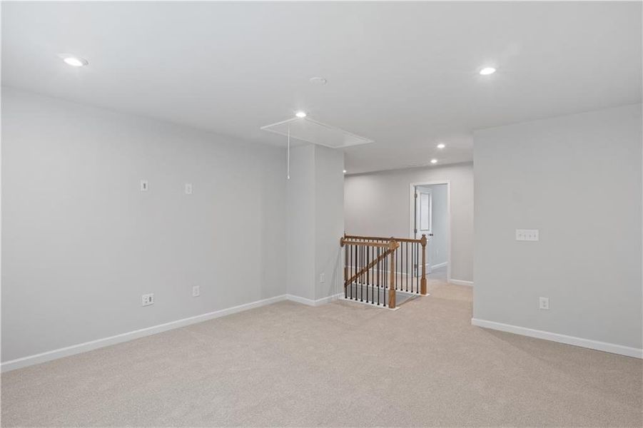 Spacious, unfurnished interior of a new home in Briar Creek, Atlanta (Image 12).