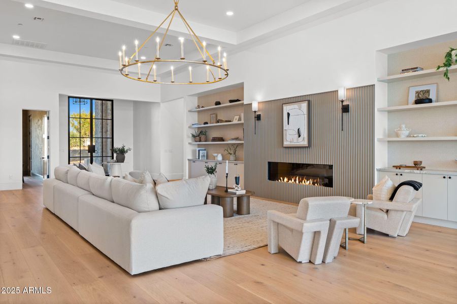 4-web-or-mls-10809-n-82nd-pl 4-web-or-mls-10809-n-82nd-pl