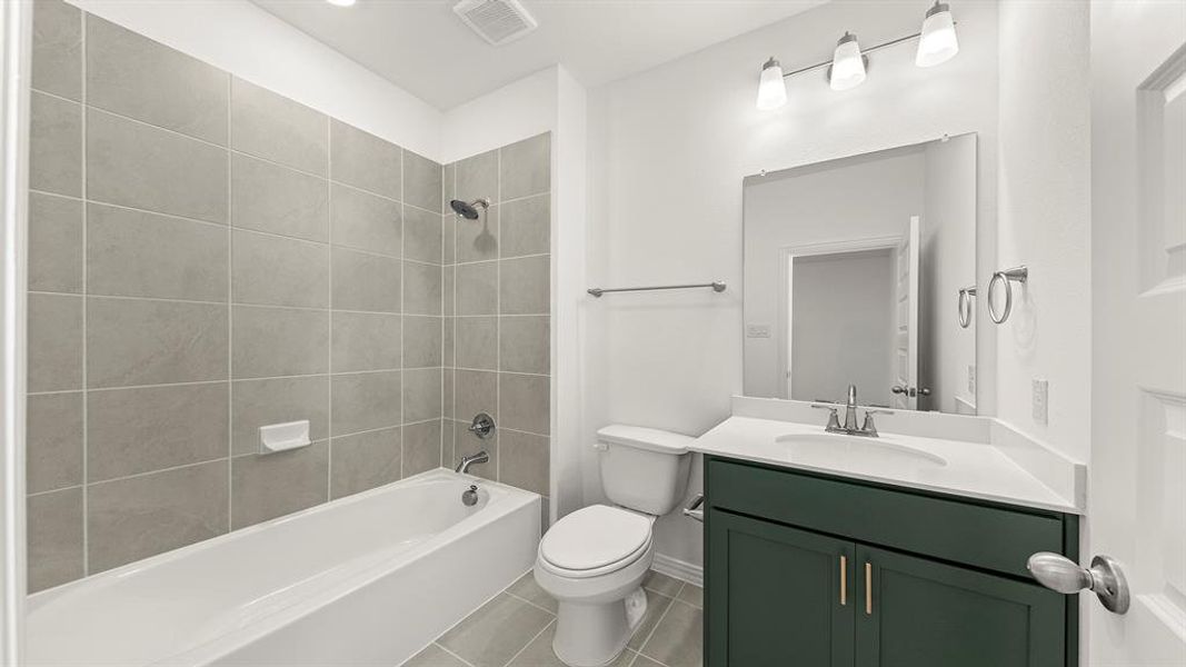 23. 1654 Gracehill - 3RD Bath 23. 1654 Gracehill - 3RD Bath