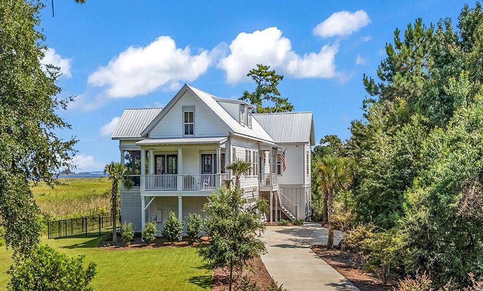 Front exterior of a new home in , Georgetown, SC, highlighting curb appeal (Image 20). Front exterior of a new home in , Georgetown, SC, highlighting curb appeal (Image 20).