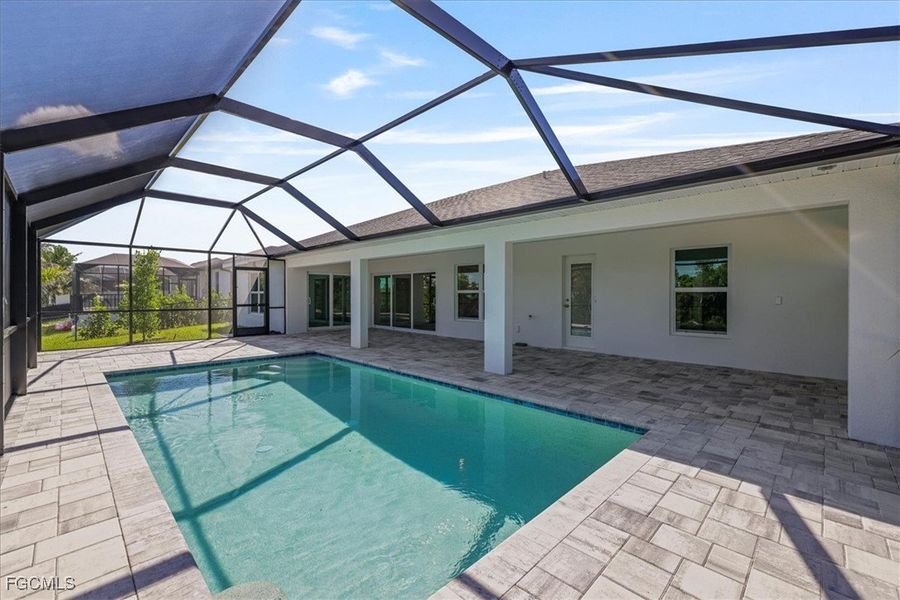 Image 37 of a home in Cape Coral.