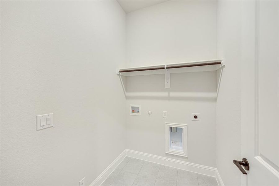 Furnished interior view inside a new home in East Oak Creek 60-65, Commerce (Image 11). Furnished interior view inside a new home in East Oak Creek 60-65, Commerce (Image 11).