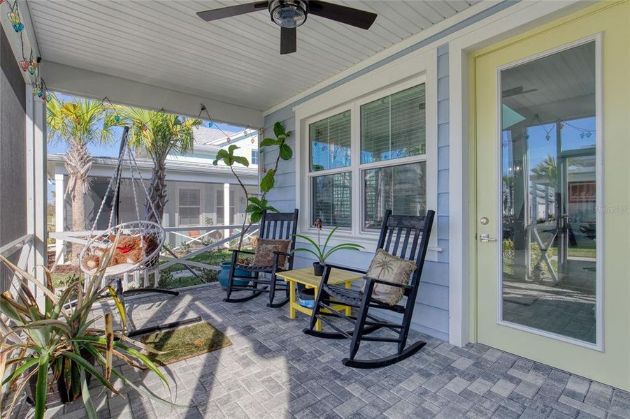 Exterior details and patio area of a home in , Daytona Beach (Image 24).