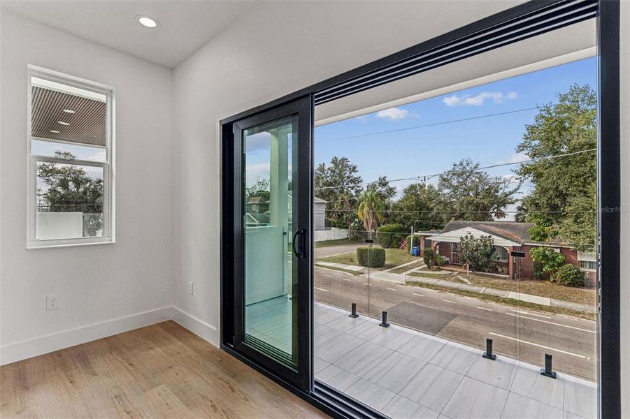 Exterior details and patio area of a home in , Tampa (Image 28).