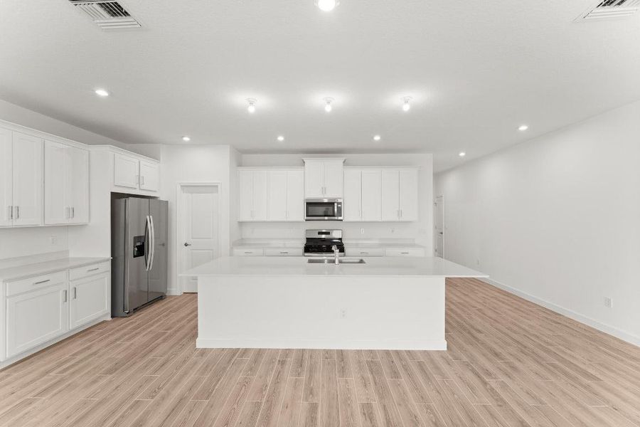 US_SEF_CALEDON_LOT 340_kitchen