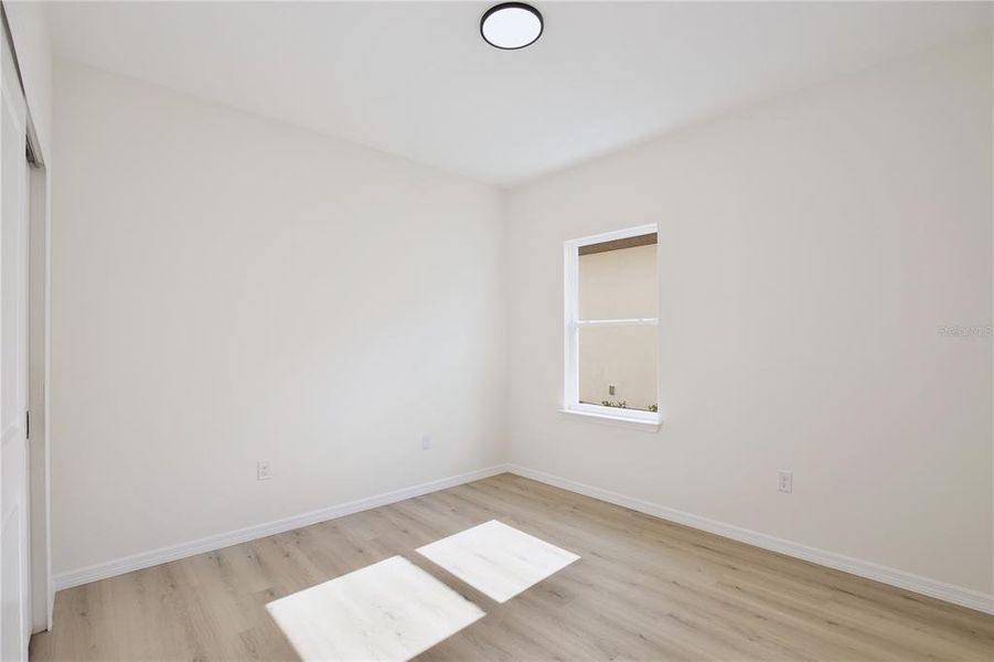 Spacious, unfurnished interior of a new home in , Groveland (Image 24).