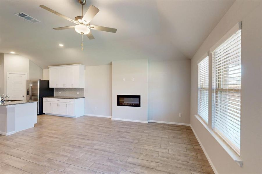 Spacious, unfurnished interior of a new home in Forest Park, Princeton (Image 29). Spacious, unfurnished interior of a new home in Forest Park, Princeton (Image 29).