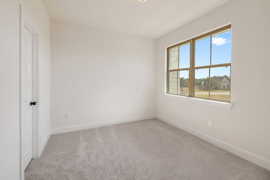 Spacious, unfurnished interior of a new home in Parmer Ranch - 60', Georgetown (Image 27).