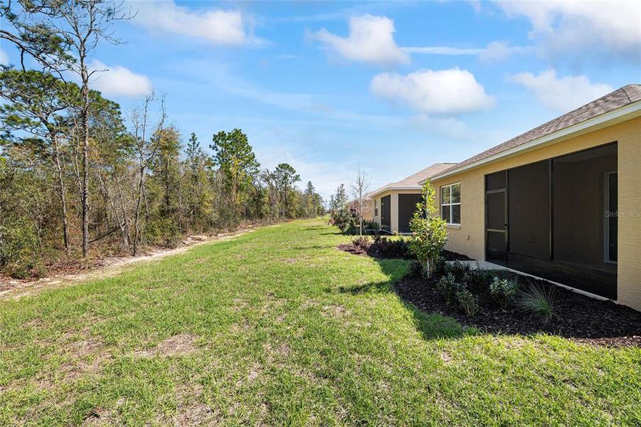 Exterior details and patio area of a home in , Ocala (Image 4).