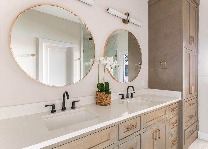 Furnished interior view inside a new home in , Glen Rose (Image 16).