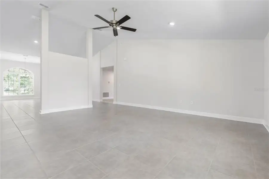 Spacious, unfurnished interior of a new home in Palm Coast, Palm Coast (Image 19).