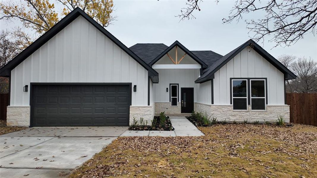 Front exterior of a new home in , Lewisville, TX, highlighting curb appeal (Image 1). Front exterior of a new home in , Lewisville, TX, highlighting curb appeal (Image 1).