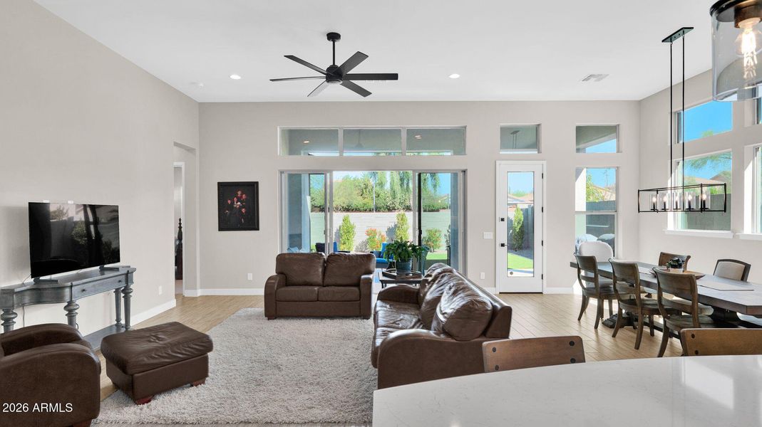 49-web-or-mls-P1486359 49-web-or-mls-P1486359