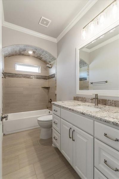 Furnished interior view inside a new home in , Weatherford (Image 9).