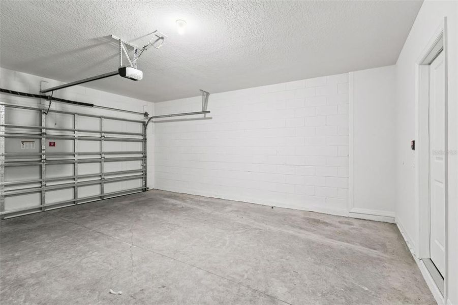 Spacious, unfurnished interior of a new home in Crosswinds - Classic Series, Haines City (Image 21).