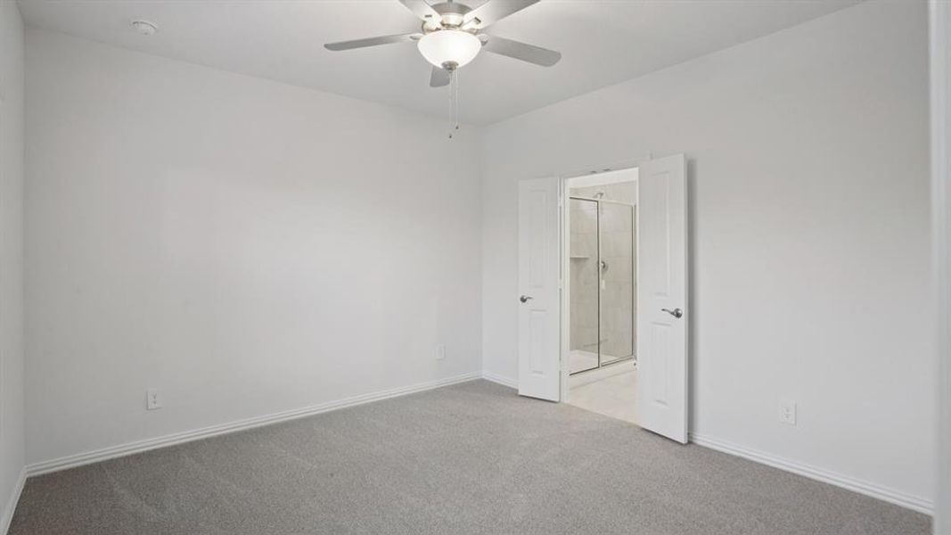 Spacious, unfurnished interior of a new home in Eastridge - Spring Series, McKinney (Image 19). Spacious, unfurnished interior of a new home in Eastridge - Spring Series, McKinney (Image 19).