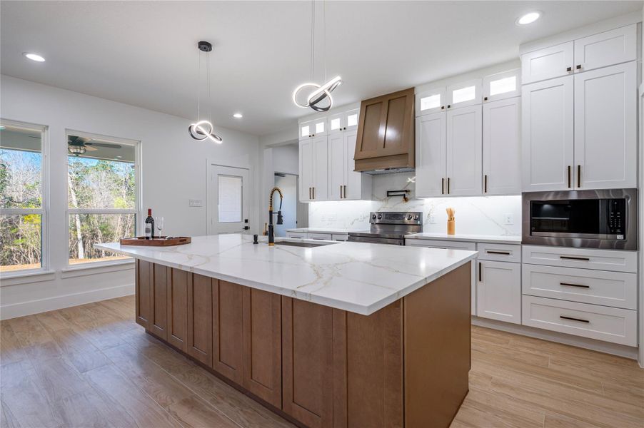 Furnished interior view inside a new home in , Dayton (Image 10).