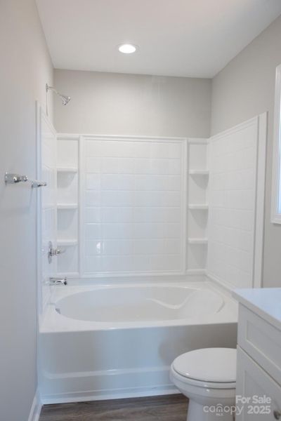 Image 21 of a home in .