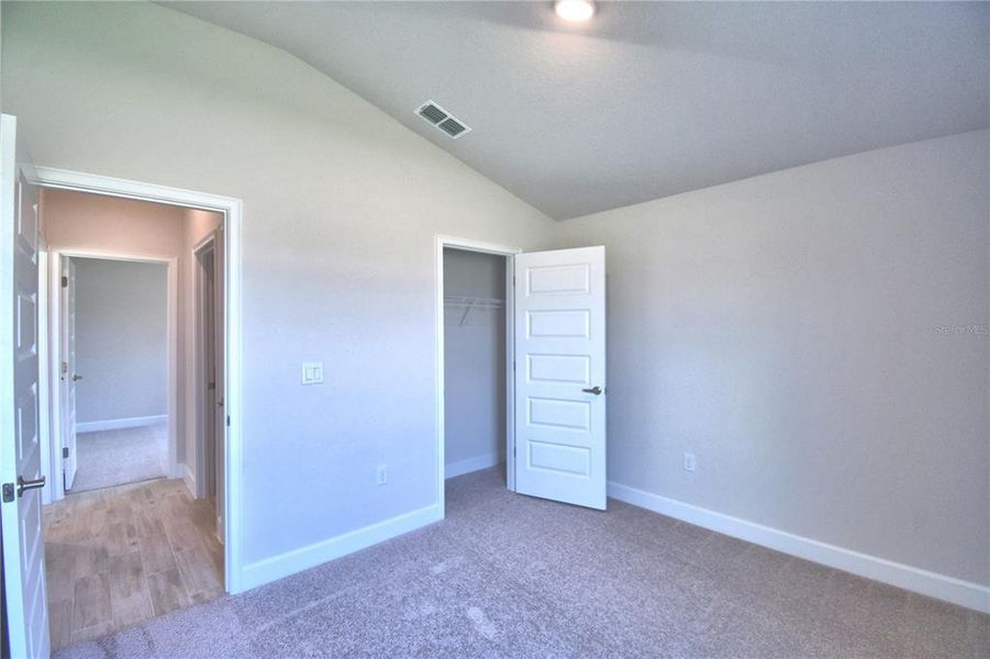 Spacious, unfurnished interior of a new home in , Auburndale (Image 31).