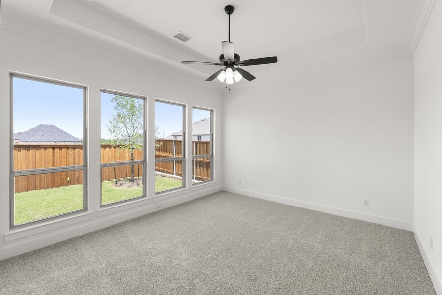 Spacious, unfurnished interior of a new home in Nelson Lake Estates, Rockwall (Image 22). Spacious, unfurnished interior of a new home in Nelson Lake Estates, Rockwall (Image 22).