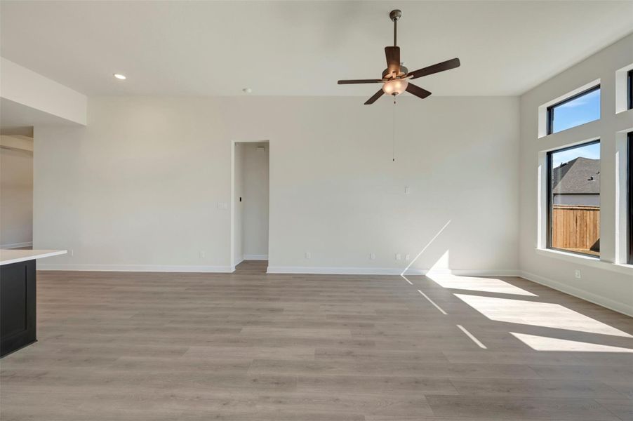 Spacious, unfurnished interior of a new home in Kresston, Montgomery (Image 24).