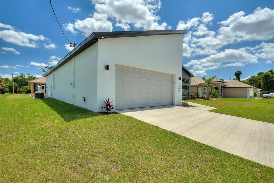Exterior details and patio area of a home in , Arcadia (Image 16).