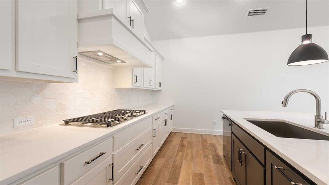 Furnished interior view inside a new home in Terraces 62', Rockwall (Image 11). Furnished interior view inside a new home in Terraces 62', Rockwall (Image 11).