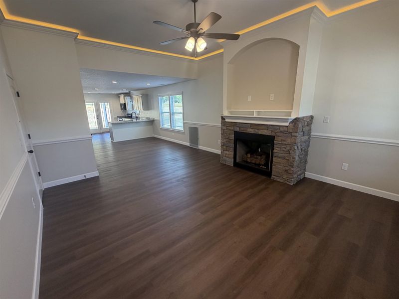 Spacious, unfurnished interior of a new home in Stones Throw, Inman (Image 7).