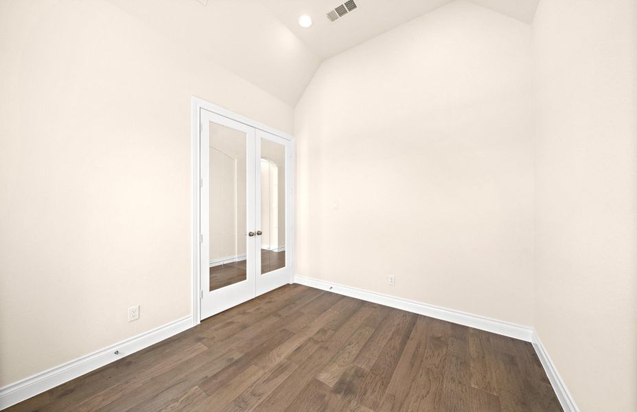 Spacious, unfurnished interior of a new home in Bridgeland 60′, Cypress (Image 38). Spacious, unfurnished interior of a new home in Bridgeland 60′, Cypress (Image 38).