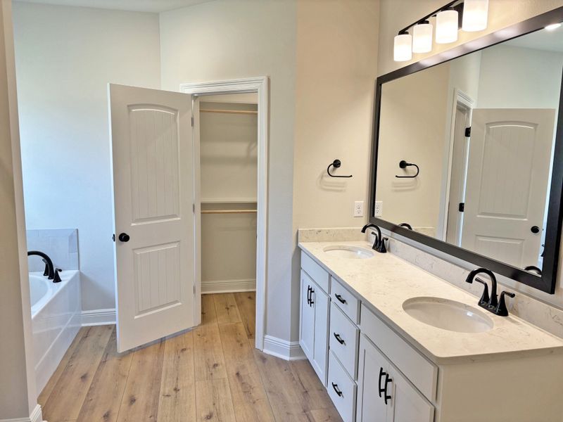 Furnished interior view inside a new home in Houston Place, Crestview (Image 8).