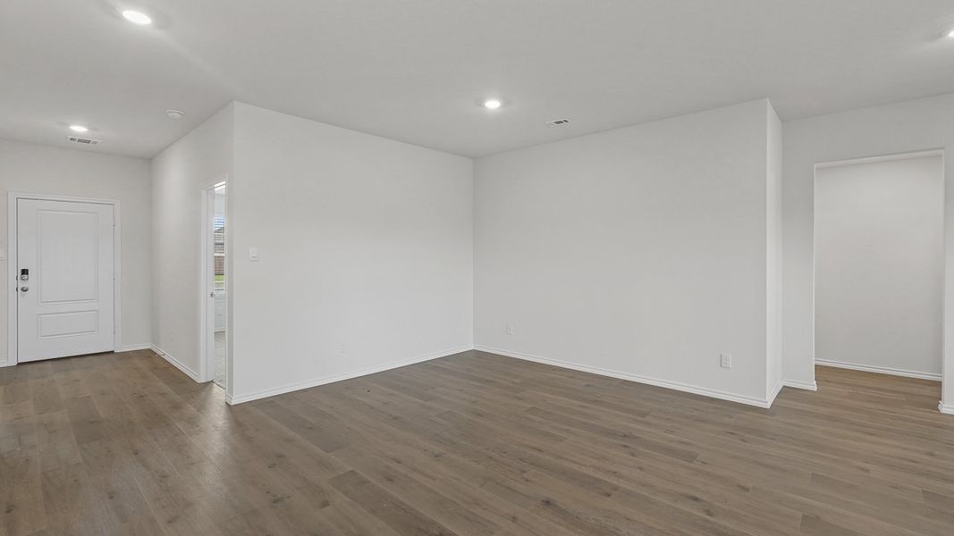 Representative unfurnished interior of a home built from the Frisco by D.R. Horton in Whitewing Trails, Princeton (Image 11).