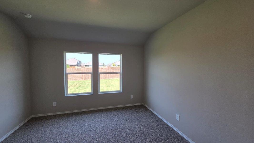Spacious, unfurnished interior of a new home in Lonestar at Liberty Trails, Fort Worth (Image 13).