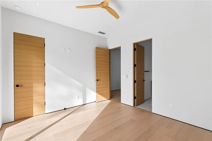 Spacious, unfurnished interior of a new home in , Alpharetta (Image 26).