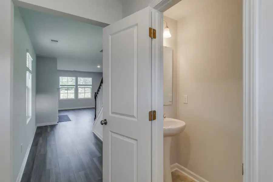 Image 33 of a home in Laurinton Farms.