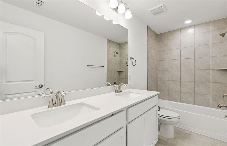 Secondary bath with double sinks Secondary bath with double sinks