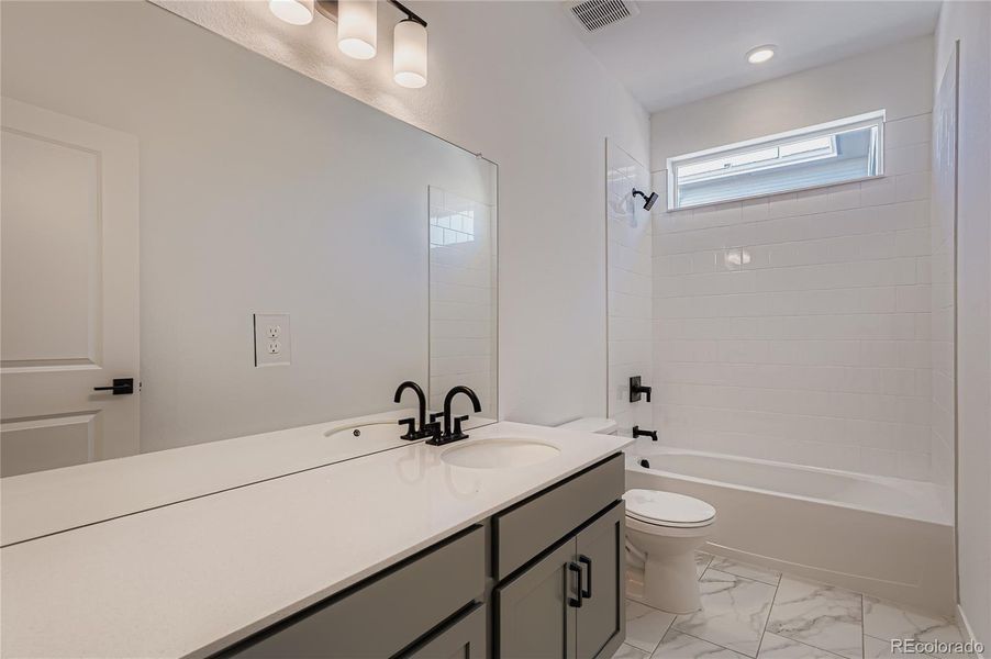 Furnished interior view inside a new home in Wolf Creek Run, Strasburg (Image 10).