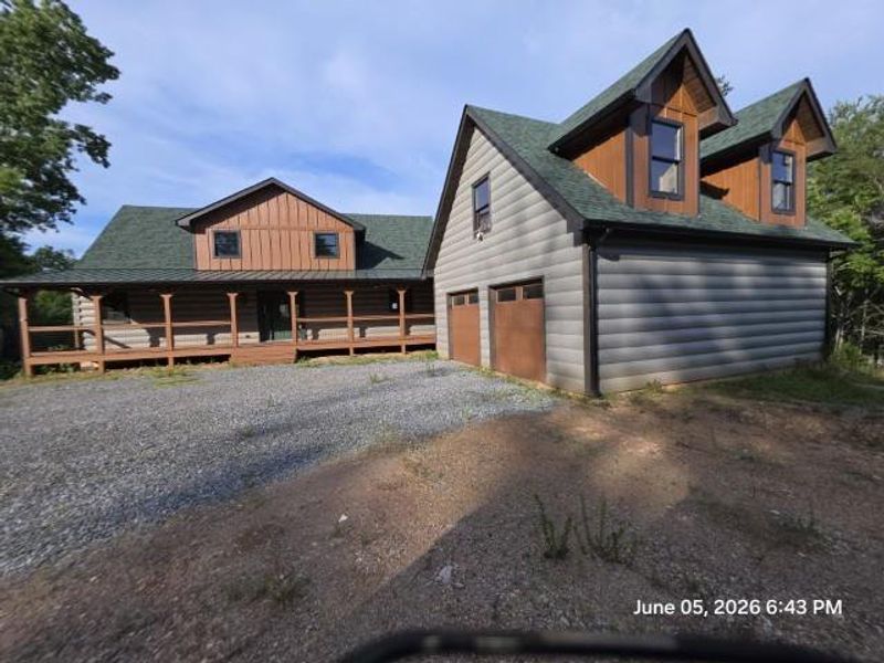 Image 16 of a home in . Image 16 of a home in .