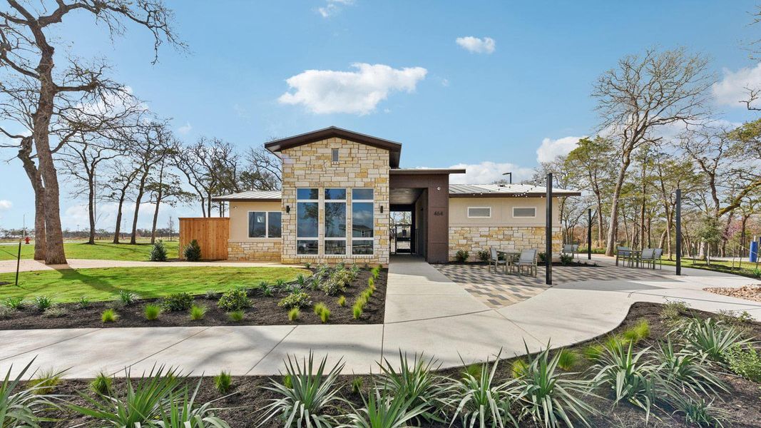 Community amenities in Valverde, Bastrop (Image 4).
