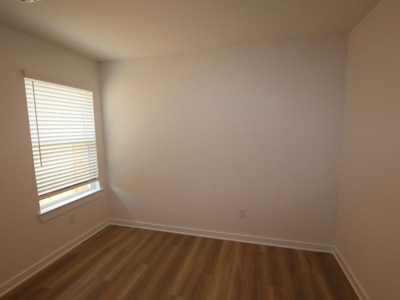 Spacious, unfurnished interior of a new home in Miller's Pond, Rosenberg (Image 13).
