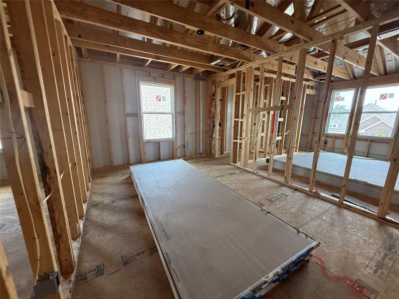 Spacious, unfurnished interior of a new home in Berry Creek Highlands, Georgetown (Image 14). Spacious, unfurnished interior of a new home in Berry Creek Highlands, Georgetown (Image 14).