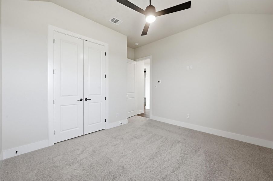 Spacious, unfurnished interior of a new home in Aledo Heights - Aledo ISD, Annetta (Image 38).