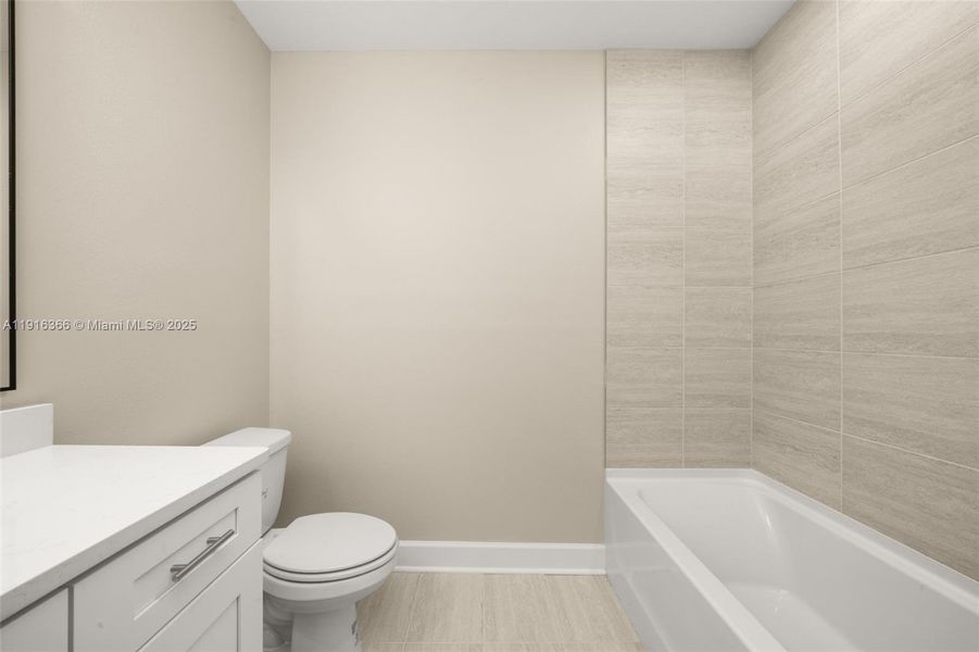 Furnished interior view inside a new home in , Sebring (Image 13).